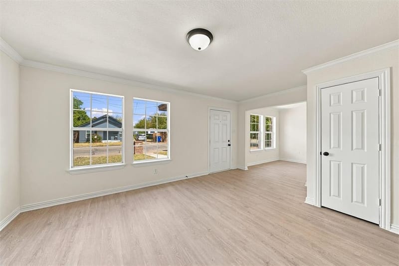 522 Lottie Street, Waco TX 76704 - Photo 7