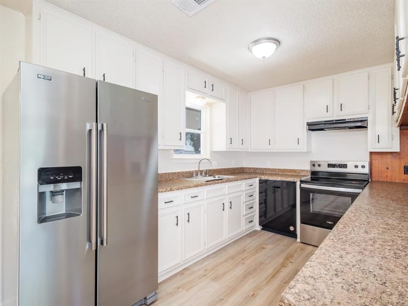 1604 Dublin Street, Brownwood TX 76801 - Photo 11