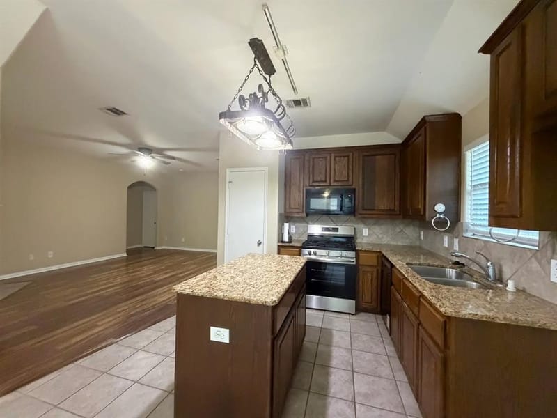 2803 Arabian Lane, Celina TX 75009 - Photo 6