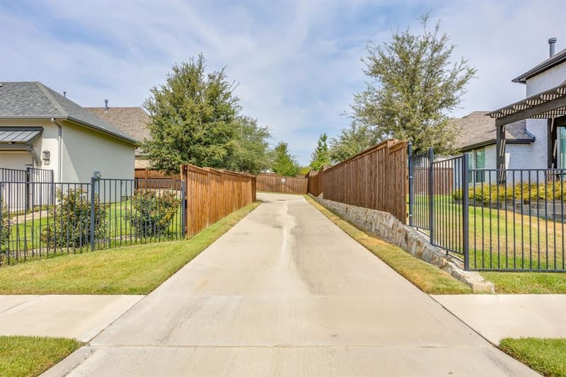 13708 Parkline Way, Fort Worth TX 76008 - Photo 23