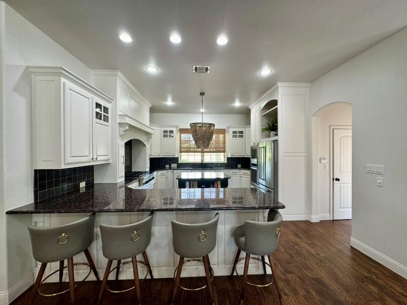 570 S Sugartree Drive, Lipan TX 76462 - Photo 5