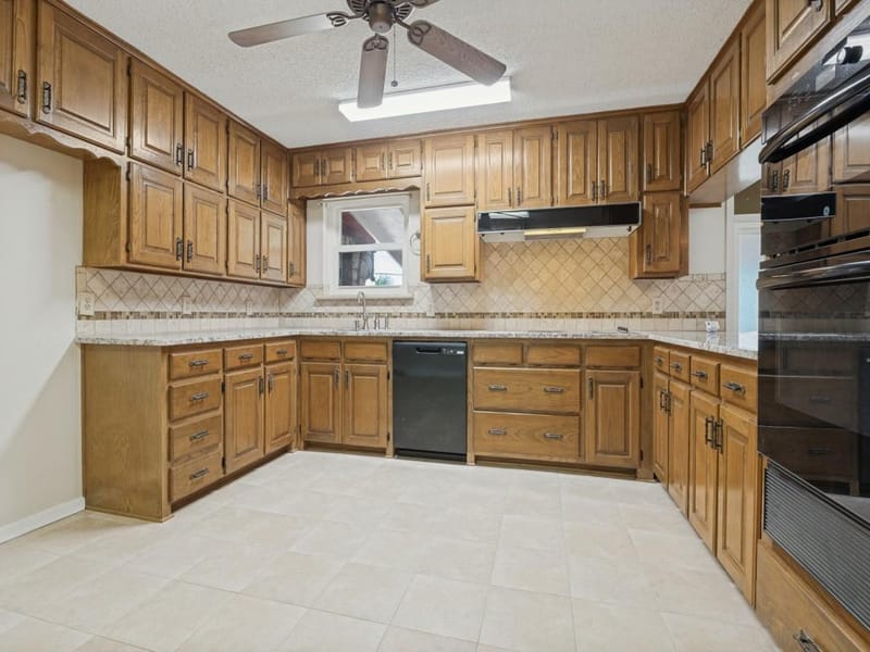 5020 Susan Lee Lane, North Richland Hills TX 76180 - Photo 11