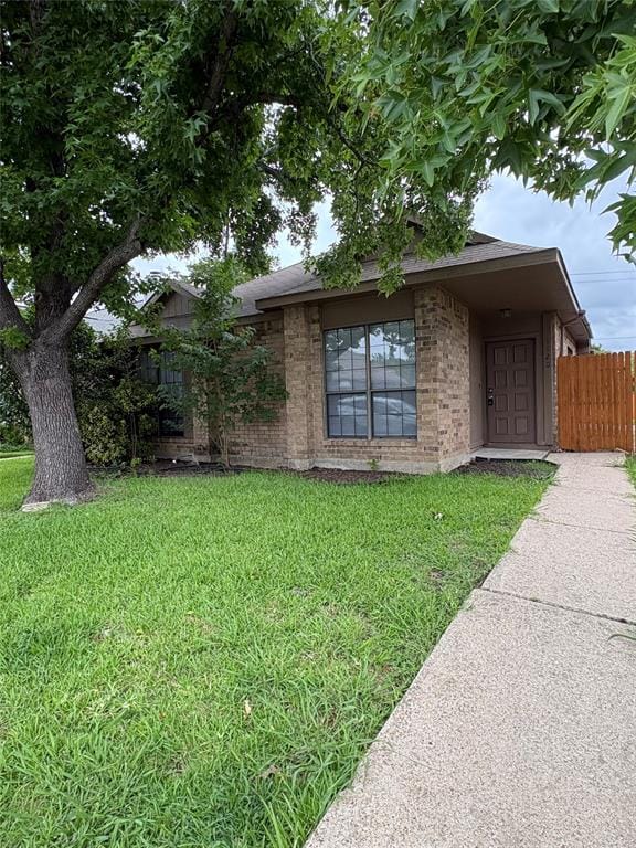 1120 Old Barn Lane, Mesquite TX 75149