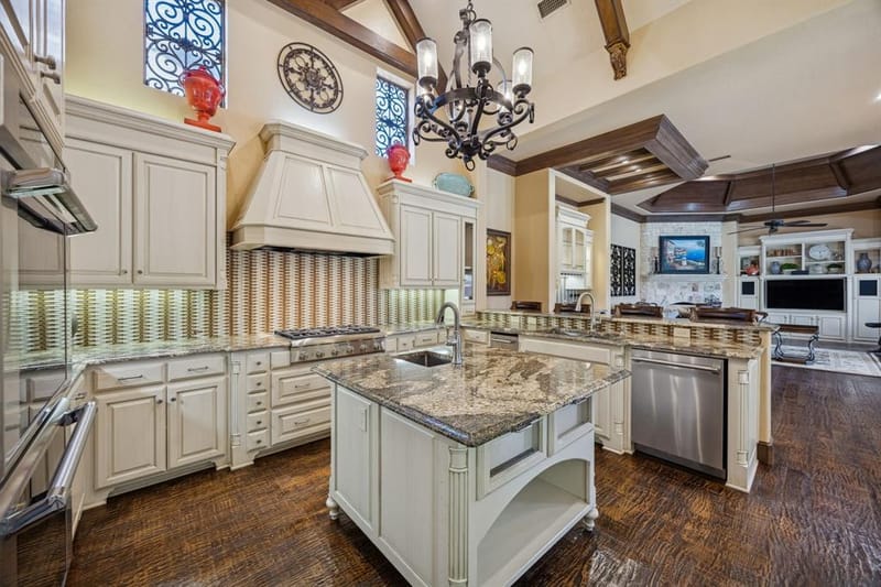 6640 Briar Ridge Lane, Plano TX 75024 - Photo 11