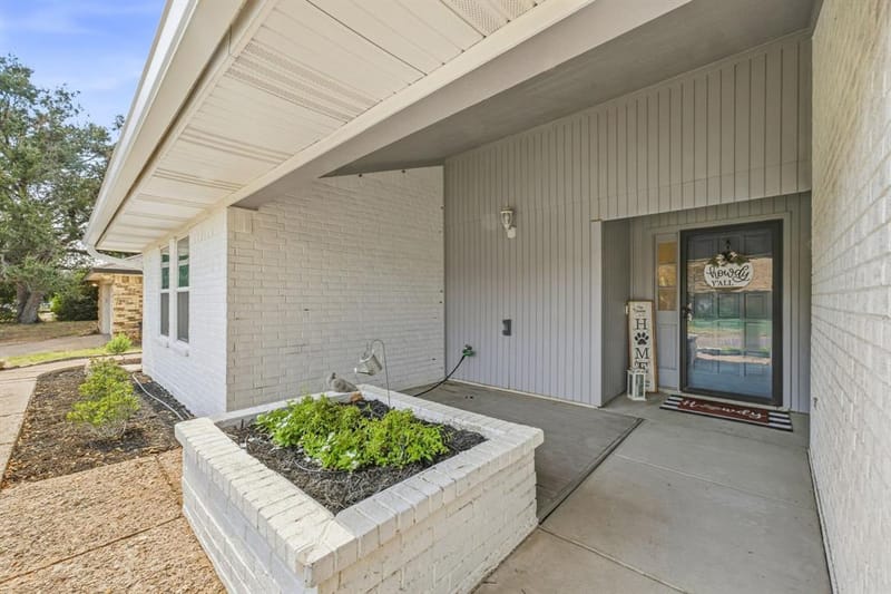 1202 Red Bird Lane, Granbury TX 76048 - Photo 5