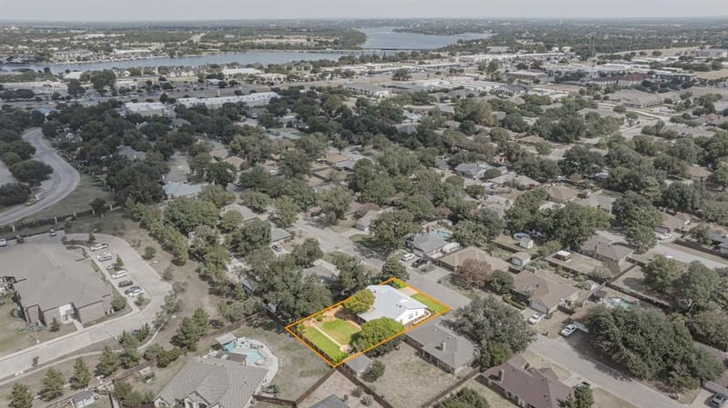 1202 Red Bird Lane, Granbury TX 76048 - Photo 40