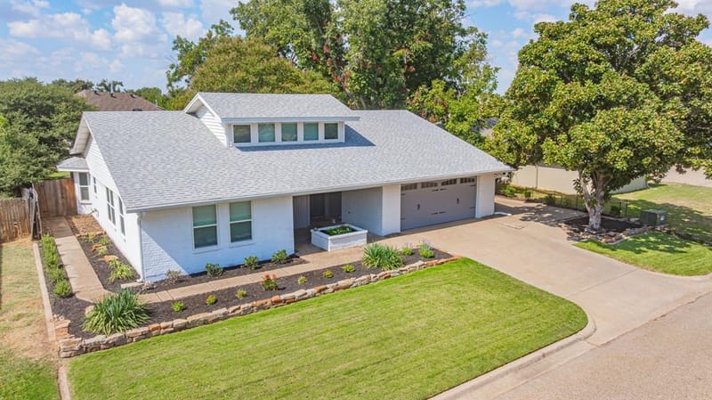 1202 Red Bird Lane, Granbury TX 76048 - Photo 4
