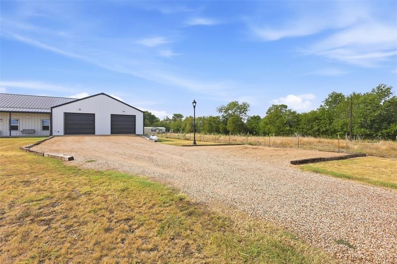 208 Chicken Field Road, Whitewright TX 75491 - Photo 4