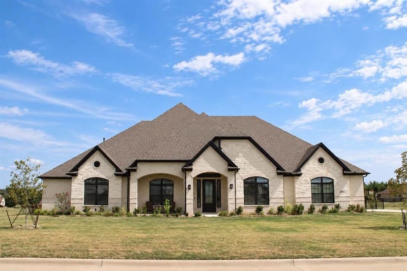 4009 Twin Hills Court, Joshua TX 76058