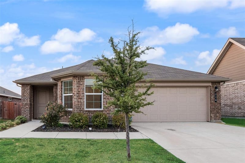716 Griffith Park Trail, Alvarado TX 76009 - Photo 2