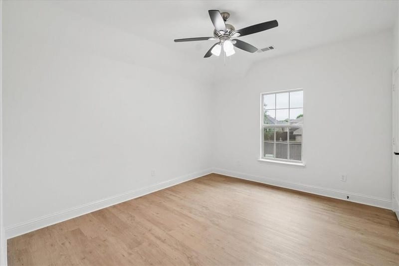 2407 Laguna Lane, Arlington TX 76012 - Photo 23
