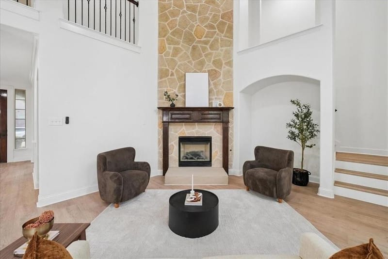 2407 Laguna Lane, Arlington TX 76012 - Photo 7