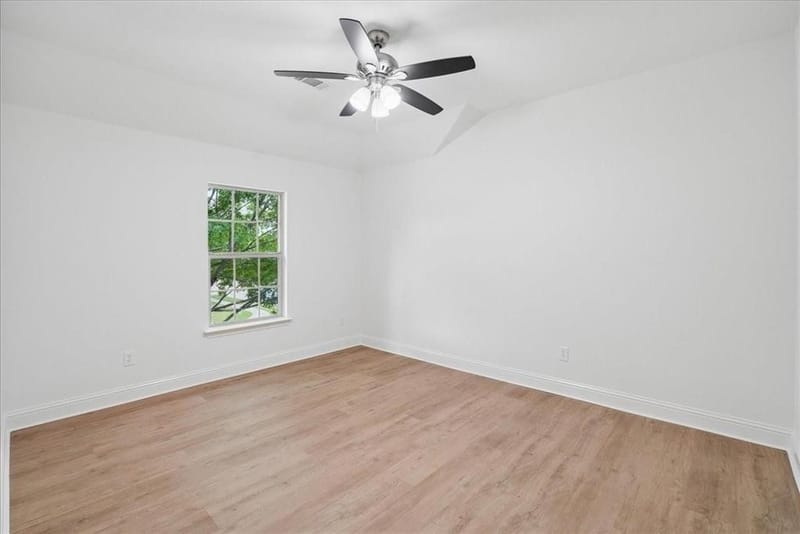 2407 Laguna Lane, Arlington TX 76012 - Photo 25