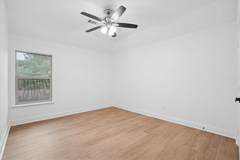 2407 Laguna Lane, Arlington TX 76012 - Photo 21