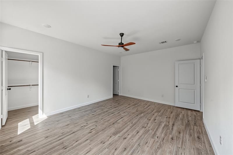 5824 Stonegate Circle, Granbury TX 76048 - Photo 10