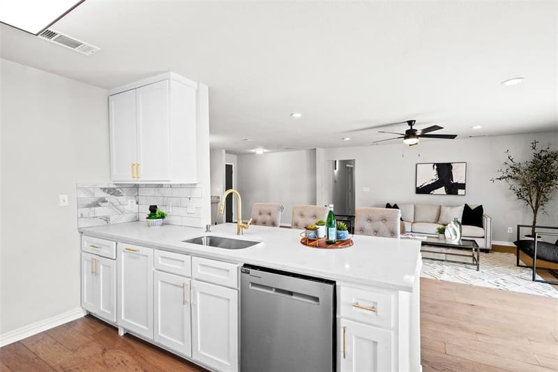 2914 Barnes Bridge Road, Dallas TX 75228 - Photo 2