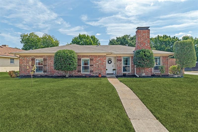 822 Century Park Drive, Garland TX 75040 - Photo 2