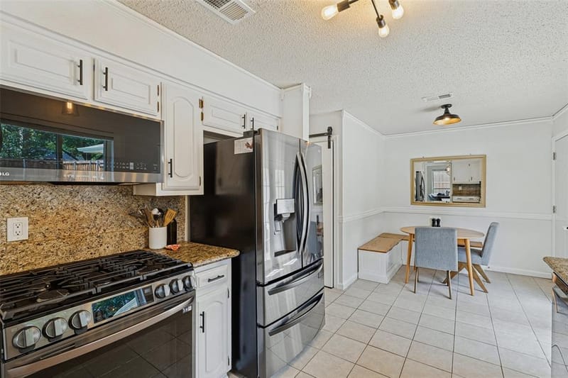 822 Century Park Drive, Garland TX 75040 - Photo 11