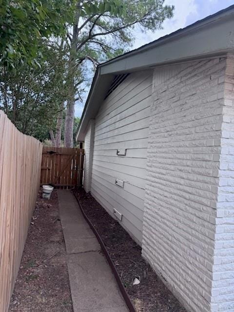 1702 Bristol Court N, Irving TX 75062 - Photo 24