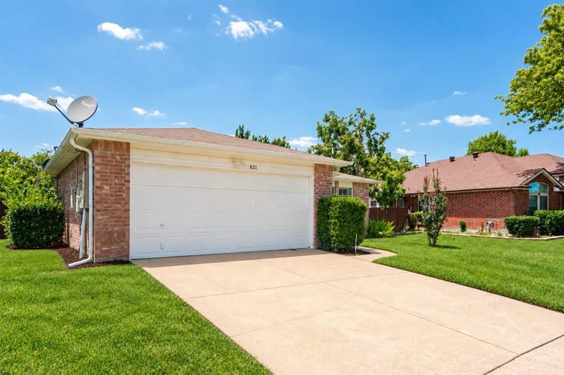 821 Mill Branch Drive, Garland TX 75040 - Photo 6