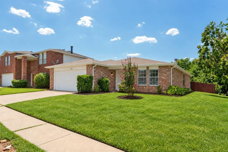 821 Mill Branch Drive, Garland TX 75040 - Photo 9