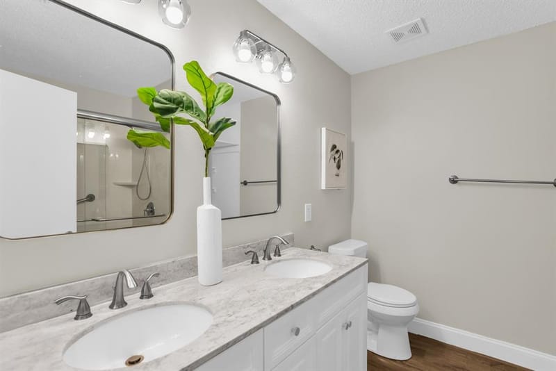821 Mill Branch Drive, Garland TX 75040 - Photo 4