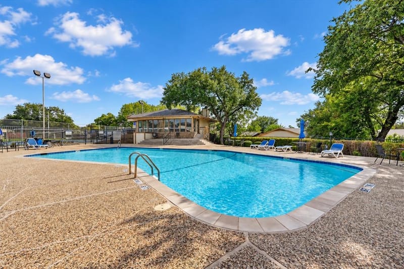 15 Dewberry Court, Bedford TX 76021 - Photo 32