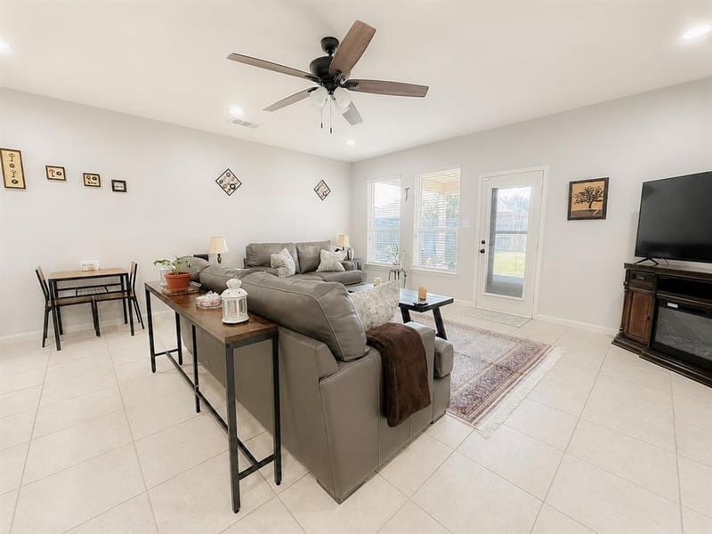 610 Milas Lane, Glenn Heights TX 75154 - Photo 10