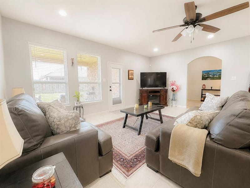 610 Milas Lane, Glenn Heights TX 75154 - Photo 11