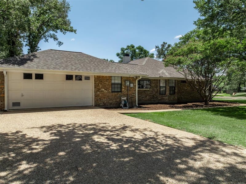 101 Lost Oaks Drive, Waco TX 76705 - Photo 6