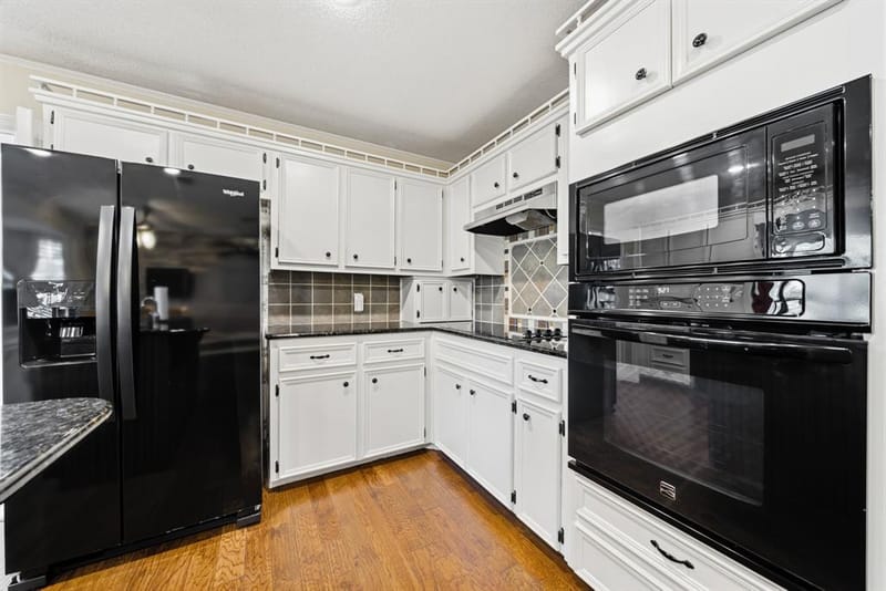 101 Lost Oaks Drive, Waco TX 76705 - Photo 20