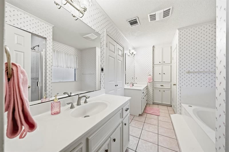 101 Lost Oaks Drive, Waco TX 76705 - Photo 14