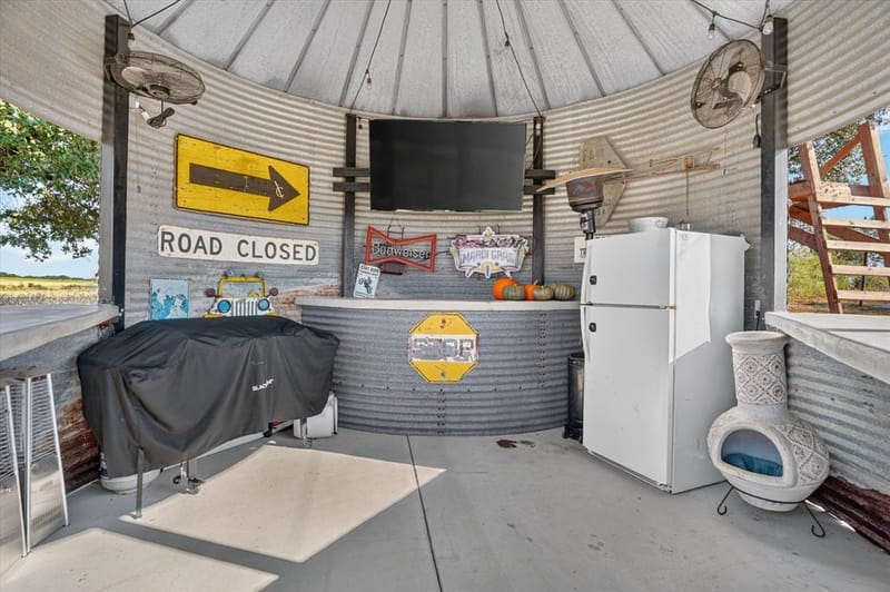 9011 Mcarthur Court, Tolar TX 76476 - Photo 8