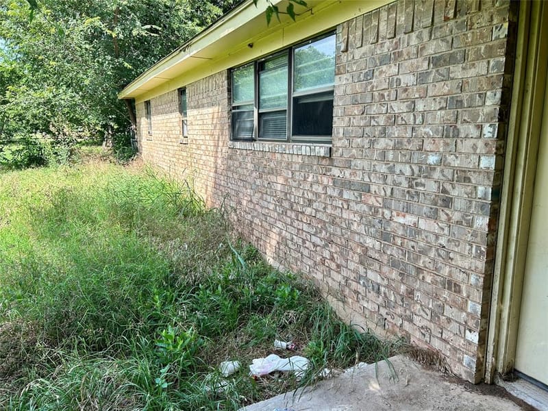 508 Parkway Drive, Brownwood TX 76801 - Photo 3