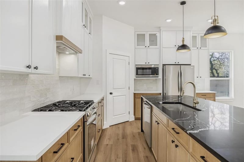 2410 Fuqua Road, Rowlett TX 75088