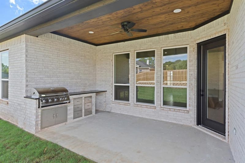 16426 Clearview Drive, Lindale TX 75771 - Photo 9