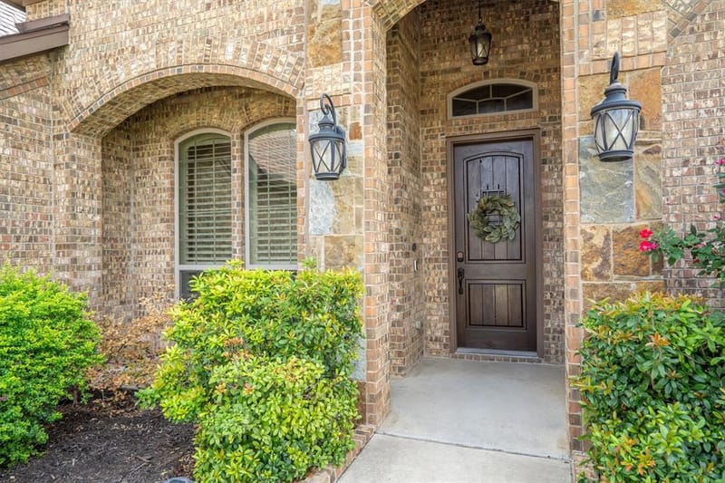 1325 Bluff Springs Drive, Fort Worth TX 76052 - Photo 6