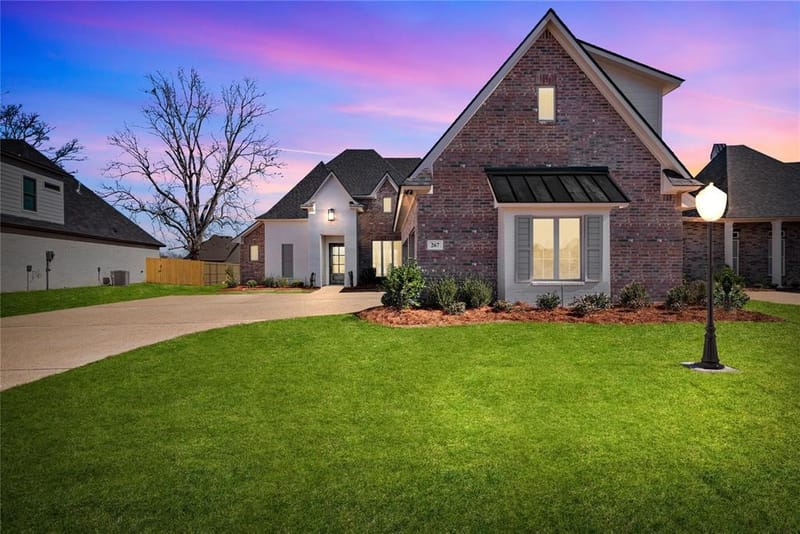 267 poydras Avenue, Bossier City LA 71111