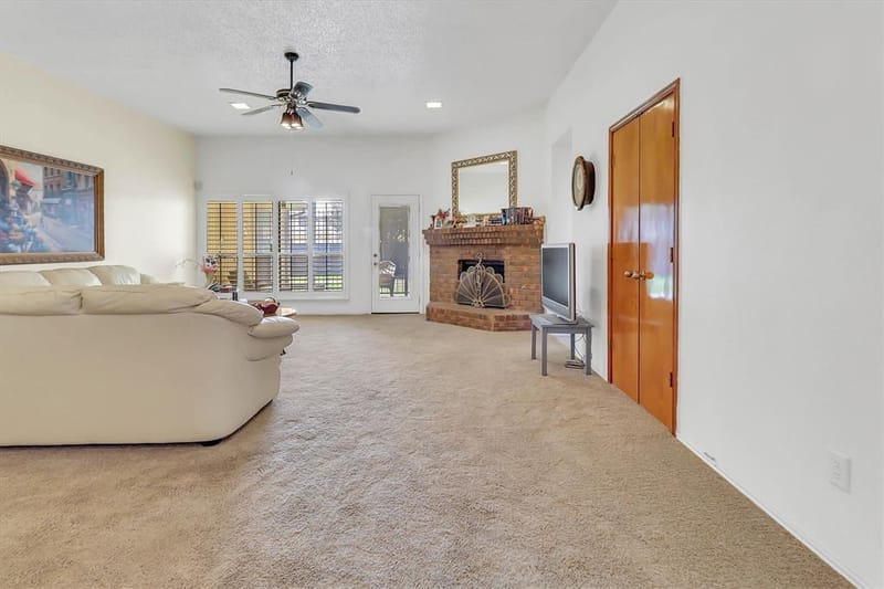 5235 Clover Haven Street, Dallas TX 75227 - Photo 8