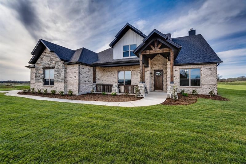 451 Paradise Ridge Drive, Waxahachie TX 75167