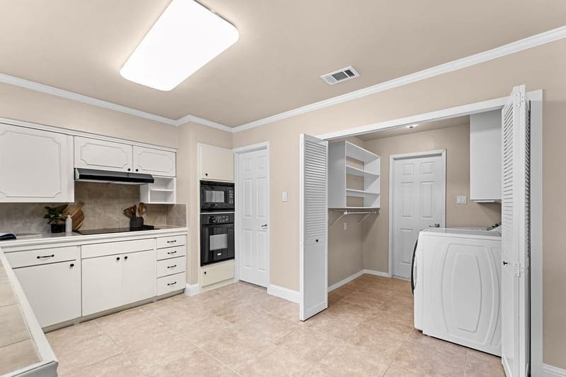 1830 Pleasant Run Road, Carrollton TX 75006 - Photo 18