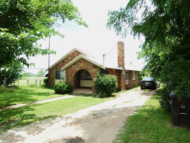 102 Mcdonald Drive, Early TX 76802 - Photo 7