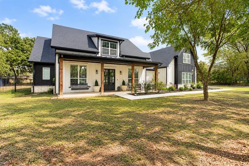 4072 County Road 711d, Cleburne TX 76031 - Photo 3