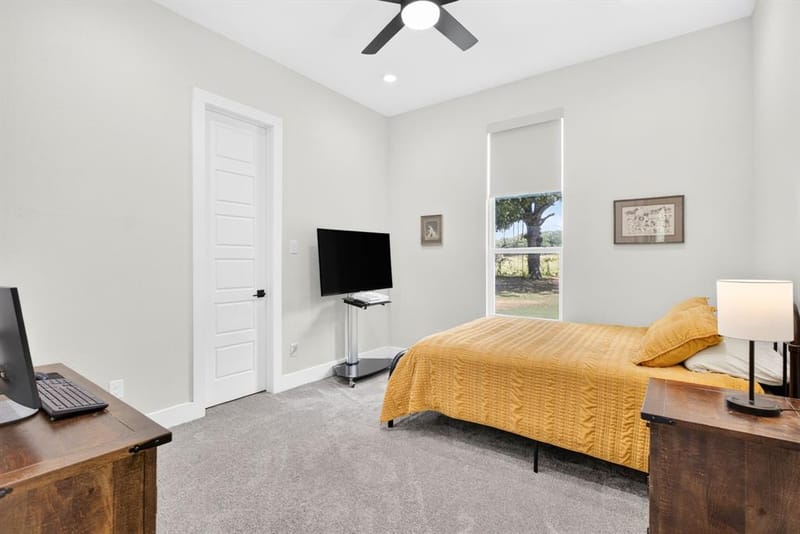 4072 County Road 711d, Cleburne TX 76031 - Photo 32