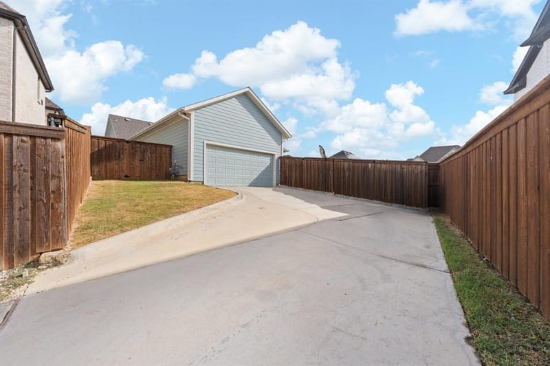 14401 Greymoore Circle, Fort Worth TX 76008 - Photo 27