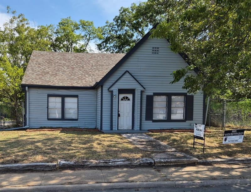 522 N Austin Avenue, Denison TX 75020