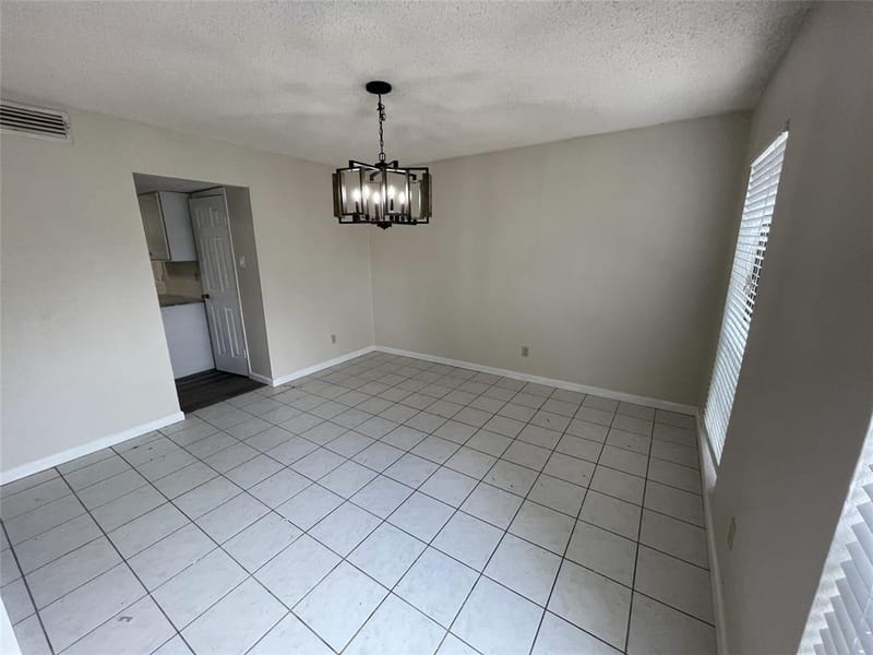 6305 Barcelona Drive, Arlington TX 76016 - Photo 5