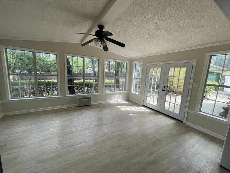6305 Barcelona Drive, Arlington TX 76016 - Photo 9