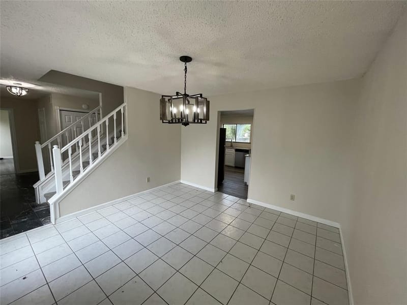 6305 Barcelona Drive, Arlington TX 76016 - Photo 4