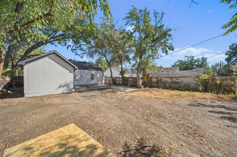 1513 Ash Street, Grand Prairie TX 75050 - Photo 24